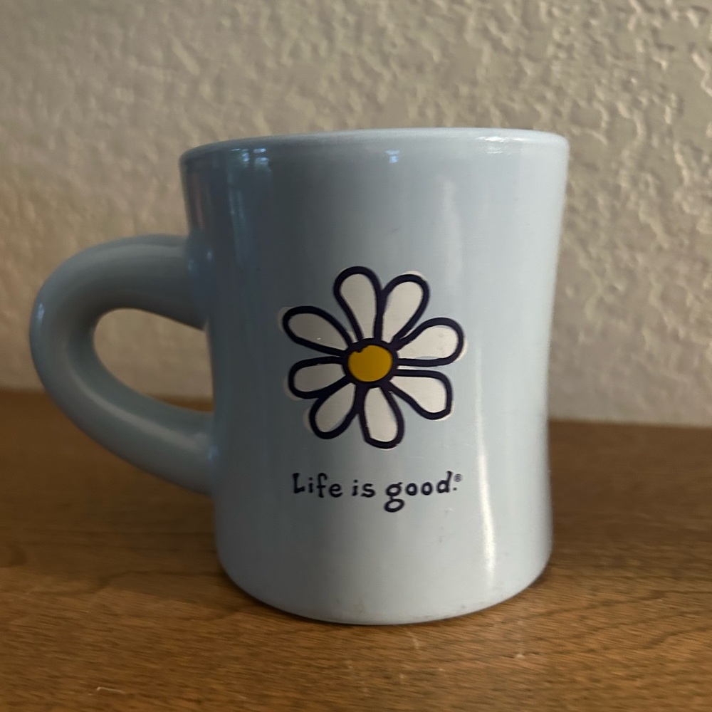 Life Is Good Blue Diner Mug with Daisy Graphic